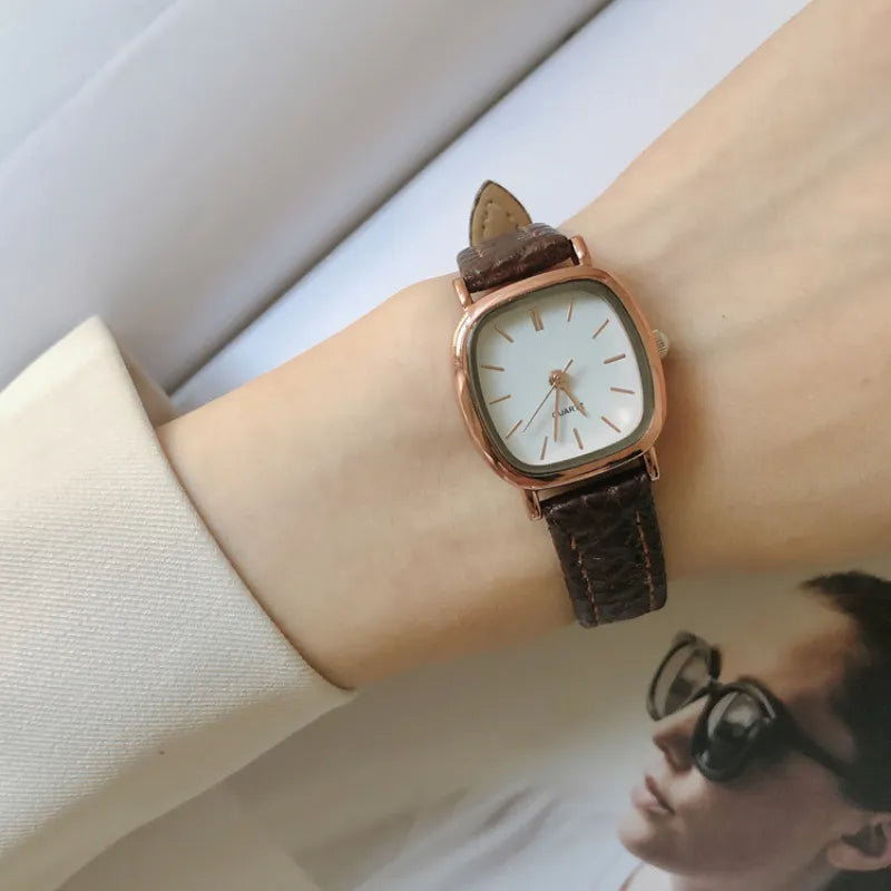 Retro Brown Women Watches Qualities Small Ladies Wristwatches Vintage