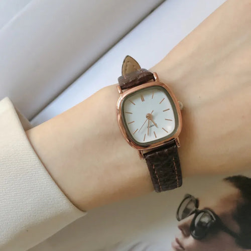 Retro Brown Women Watches Qualities Small Ladies Wristwatches Vintage